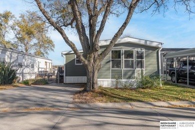 Zorinsky Lake Home For Sale in Omaha Nebraska