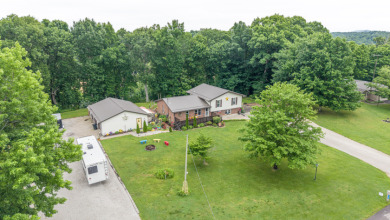 Great for Full-Time living at the lake! Flat lot, Garage & Dock - photo 48