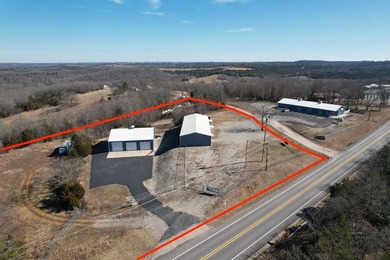 First building is 40x120 it is partitioned into 3 areas: 2 shop - photo 2