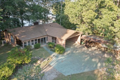 Smith Lake (Circle M) Rare availability on the Jasper side of - Lake Home For Sale in Jasper, Alabama