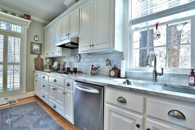 This Amazing Wedgewood Condo is a rare find! With 2737 heated sq - photo 8