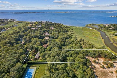 Discover a charming waterfront haven at 27 Jagger Lane in - photo 2