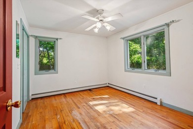 Discover a charming waterfront haven at 27 Jagger Lane in - photo 9