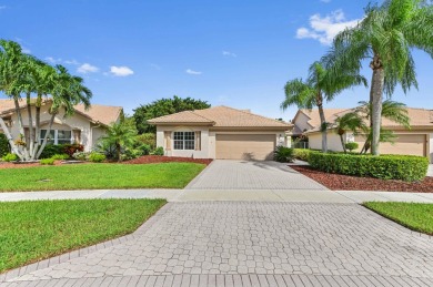 (private lake, pond, creek) Home For Sale in Boynton Beach Florida