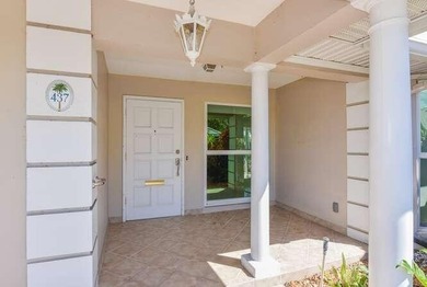 A garden paradise awaits you in the highly sought after French - photo 5