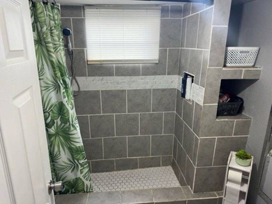 Renovated Home that is Refreshingly Cozy! Come Enjoy a - photo 15