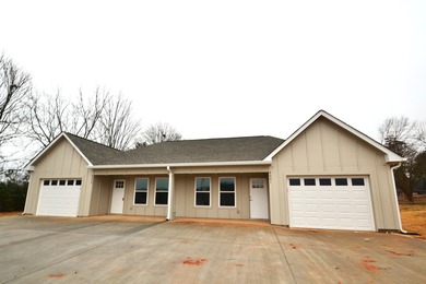 Lake Bowen Townhome/Townhouse For Sale in Inman South Carolina