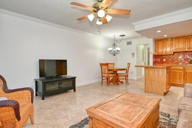 A light & bright 1/1 condo in a wonderful, friendly building in - photo 4