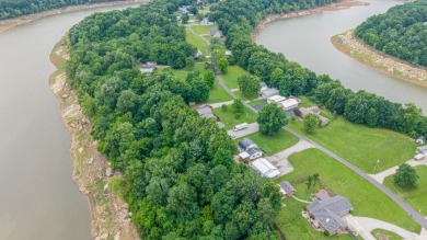 Great for Full-Time living at the lake! Flat lot, Garage & Dock - photo 43