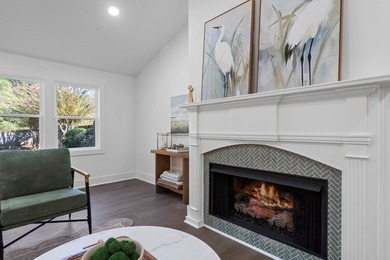 Absolutely Stunning Top To Bottom Renovation Super Close To Lake - photo 11