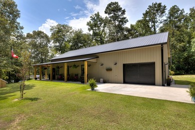Welcome to this beautifully designed 3BR/2BA barndominium - photo 11
