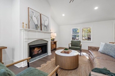 Absolutely Stunning Top To Bottom Renovation Super Close To Lake - photo 14