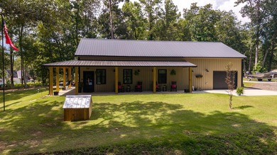 Welcome to this beautifully designed 3BR/2BA barndominium - photo 14