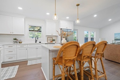 Absolutely Stunning Top To Bottom Renovation Super Close To Lake - photo 18