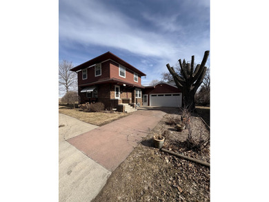 Storm Lake Home For Sale in Storm Lake Iowa