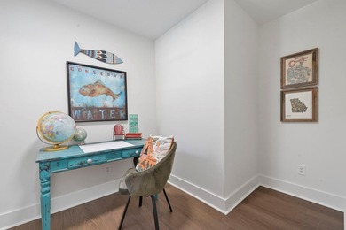 Absolutely Stunning Top To Bottom Renovation Super Close To Lake - photo 26