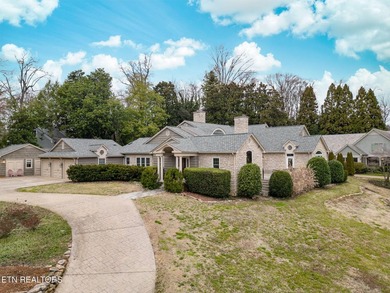 Fort Loudoun Lake Home For Sale in Knoxville Tennessee