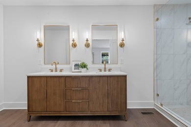 Absolutely Stunning Top To Bottom Renovation Super Close To Lake - photo 41