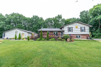 Great for Full-Time living at the lake! Flat lot, Garage & Dock - photo 1