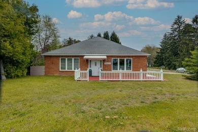 Stunningly transformed and fully remodeled, this turn-key Lake - photo 1