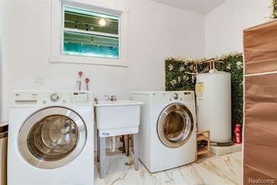 Stunningly transformed and fully remodeled, this turn-key Lake - photo 8