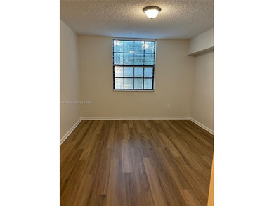 Spacious 1 bedroom/1 bath condo at Regent Park in Downtown