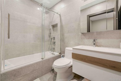 Stunning beautiful luxury-renovated 3-bedroom, 2-full-bath condo - photo 16