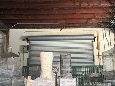 FANTASTIC LOCATION!!! One block east of CA 110 fwy, just blocks - photo 28