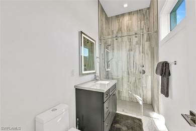 Stunning Contemporary heated pool/spa home with 4 bedrooms - photo 46
