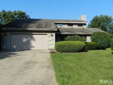 Lake Home For Sale in Leesburg, Indiana