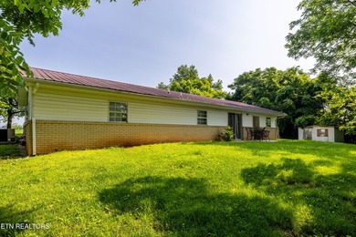 Nice vacation home with seasonal lake views of Douglas Lake - photo 7