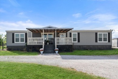 Lake Navarro Mills Home For Sale in Purdon Texas