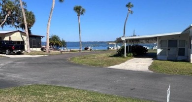 Lake Home For Sale in Leesburg, Florida