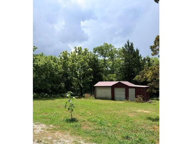 Beautiful nearly new, 2 bedroom, 1 bath home nestled in the - photo 4
