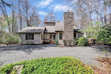 Lake Home Sale Pending in Pocono Pines, Pennsylvania