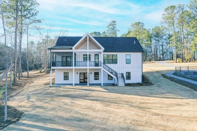 Lake Home For Sale in Ninety Six, South Carolina