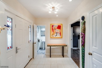 STYLISH 3-BED/2.1 BATH SPLIT-LEVEL HOME IN QUIET NEIGHBORHOOD - photo 10