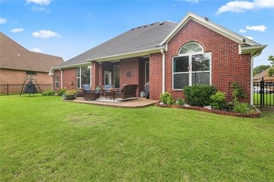 Located in the highly sought-after Plainview School District - photo 30