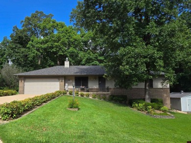 Norfork Lake Home For Sale in Mountain Home Arkansas