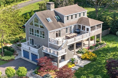 Experience luxury coastal living in this stunning 4-bedroom/ - photo 42