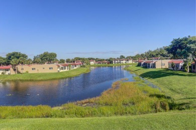 Lake Condo For Sale in West Palm Beach, Florida