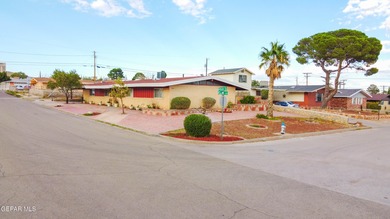 LOCATION, CORNER LOT,Handicap accessibility, 2 MASTERS, 3