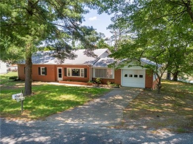 York River  Home For Sale in Mattaponi Virginia