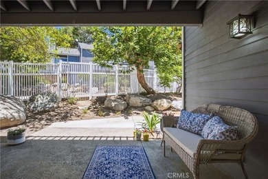 Welcome to this beautifully updated 2-bedroom, 1-bathroom condo - photo 22