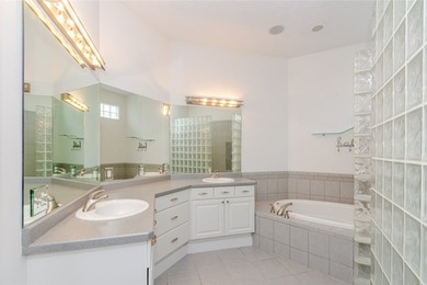 Experience elegant living in this quality custom ranch - photo 31