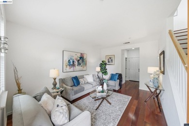 Located in Hayward's prestigious Cannery Park development, this - photo 3