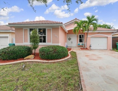 (private lake, pond, creek) Home Sale Pending in Miami Florida