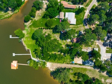 Waterfront Cottage Retreat with Guest Quarters on Lake Palestine - photo 47