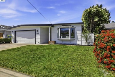 Price reduction Welcome to 42655 Charleston Way. A beautifully - photo 3