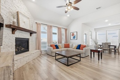 Beautiful 4-bedroom, 2.5-bath home on a spacious half-acre lot - photo 4